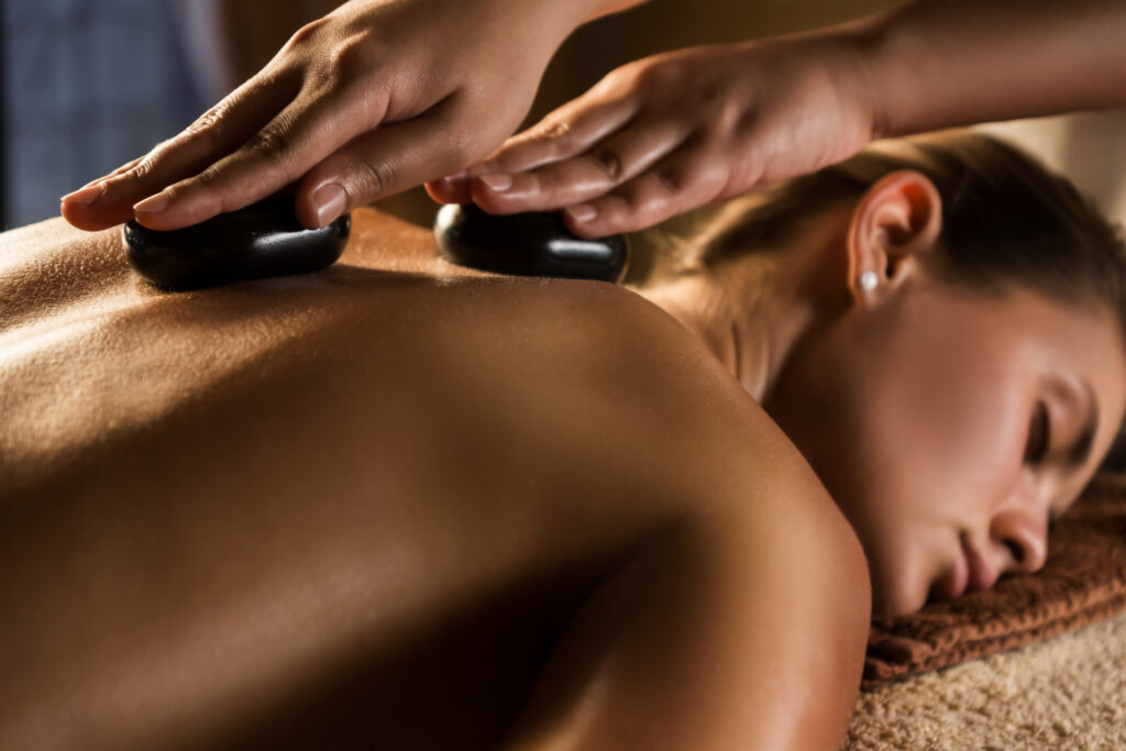Hot stone massage afbeelding 2